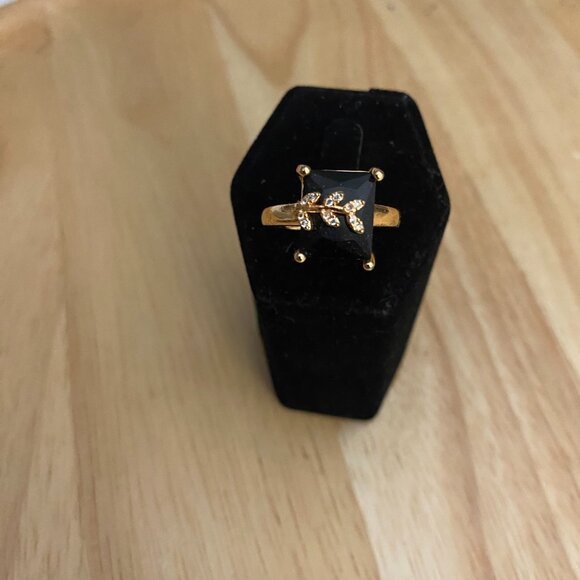 ANNA WEDDING ENGAGEDMENT RING  SIZE 9 - Picture 3 of 3